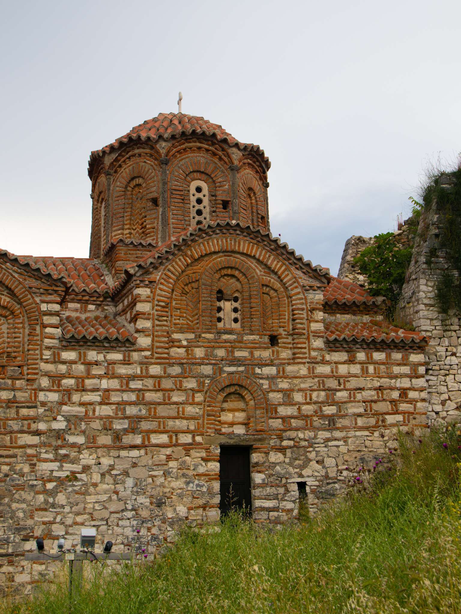 holy trinity kerk berat