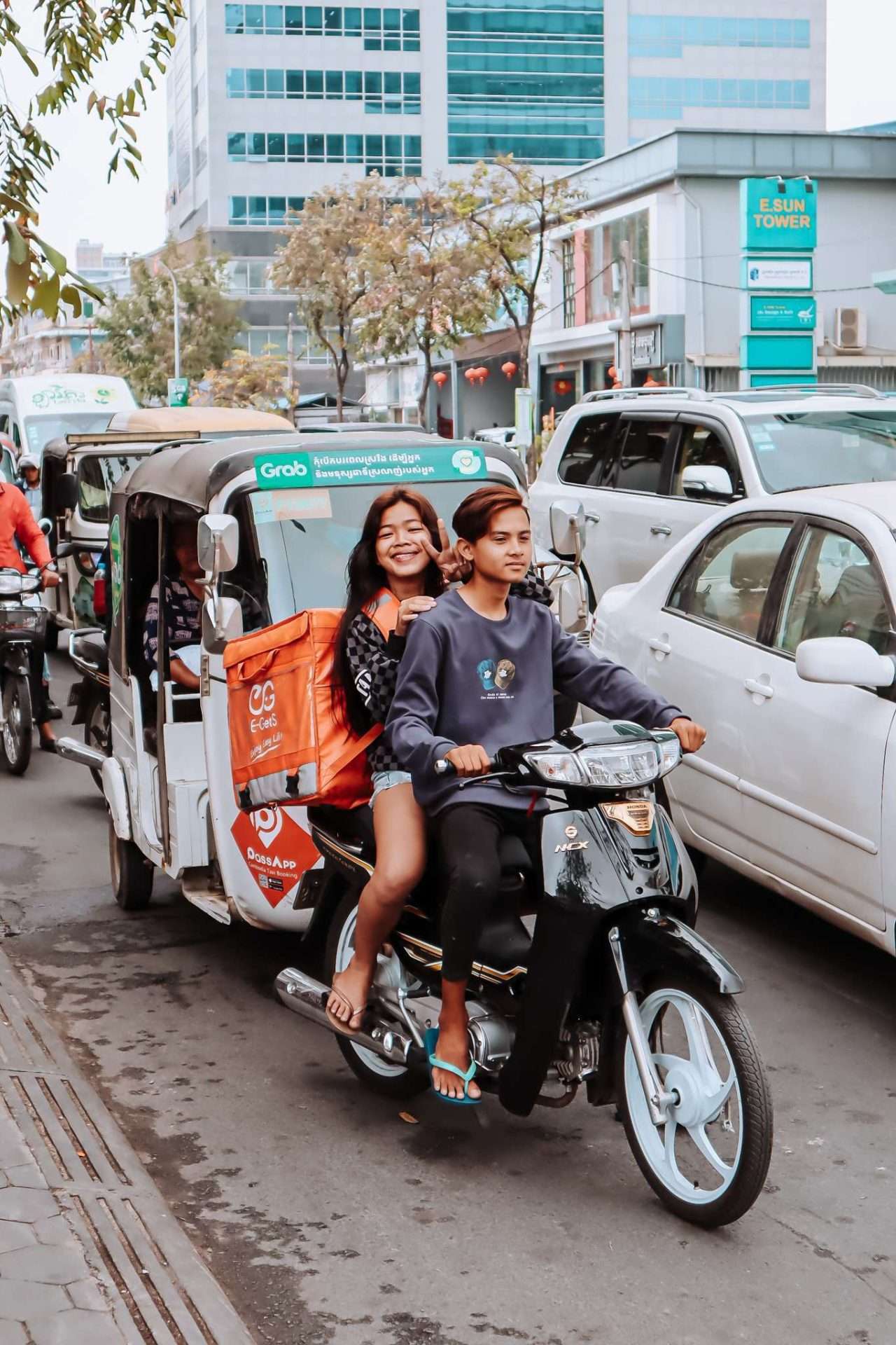 cambodja scooter