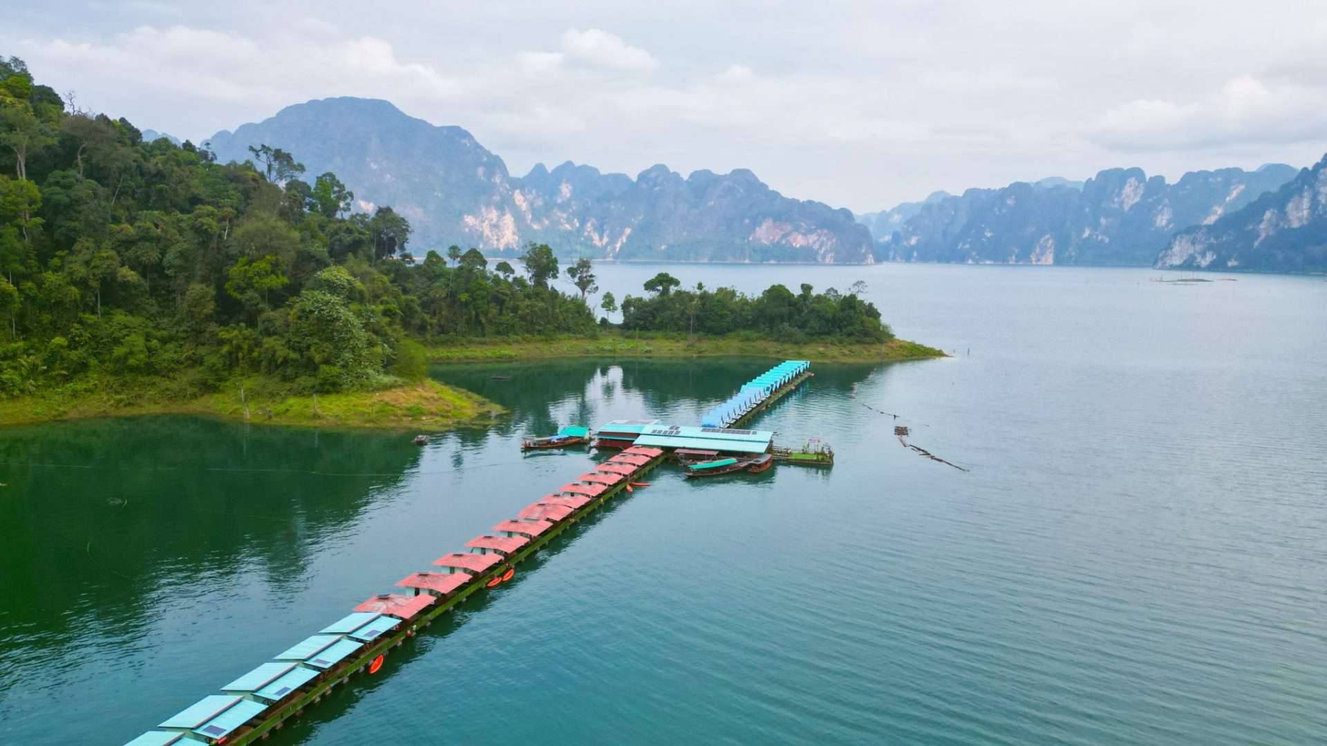 khao sok thailand bungalow