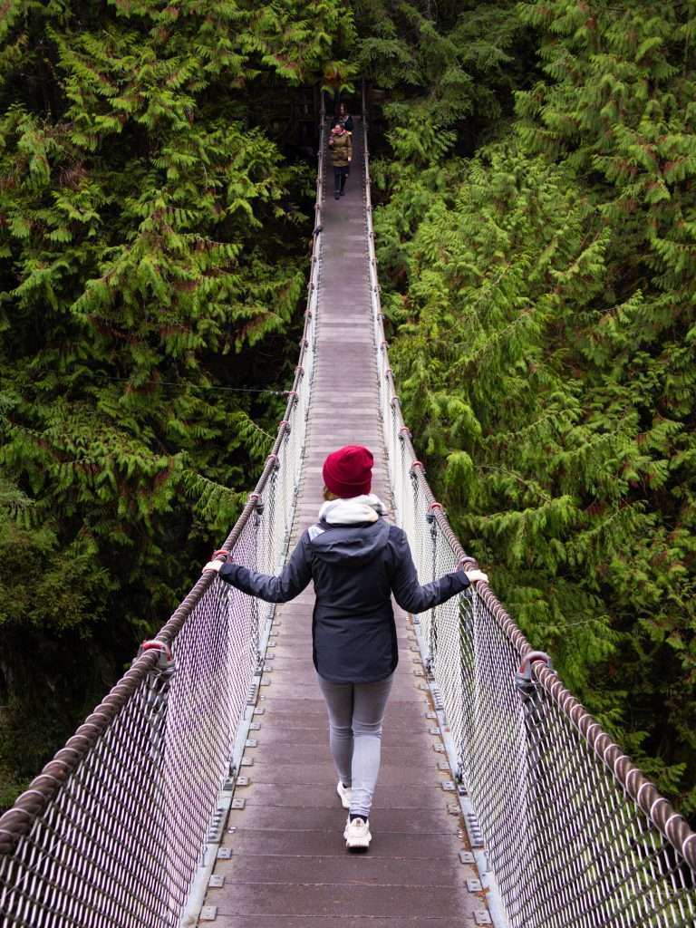lynn canyon suspension bridge