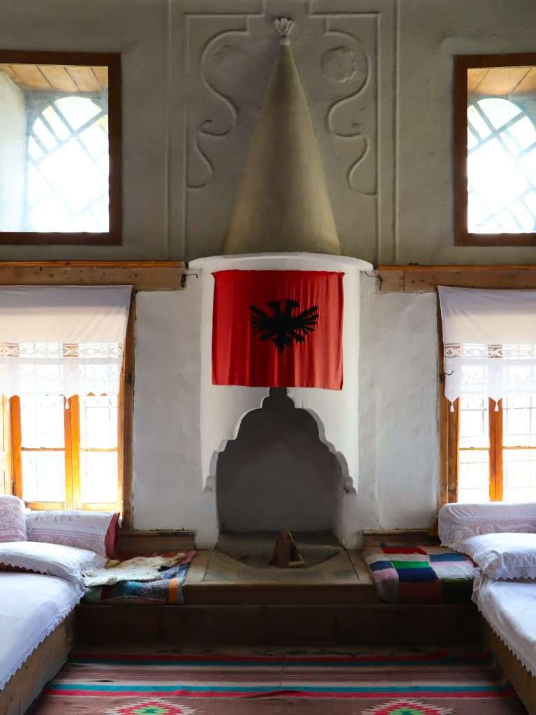 interieur skenduli huis gjirokaster