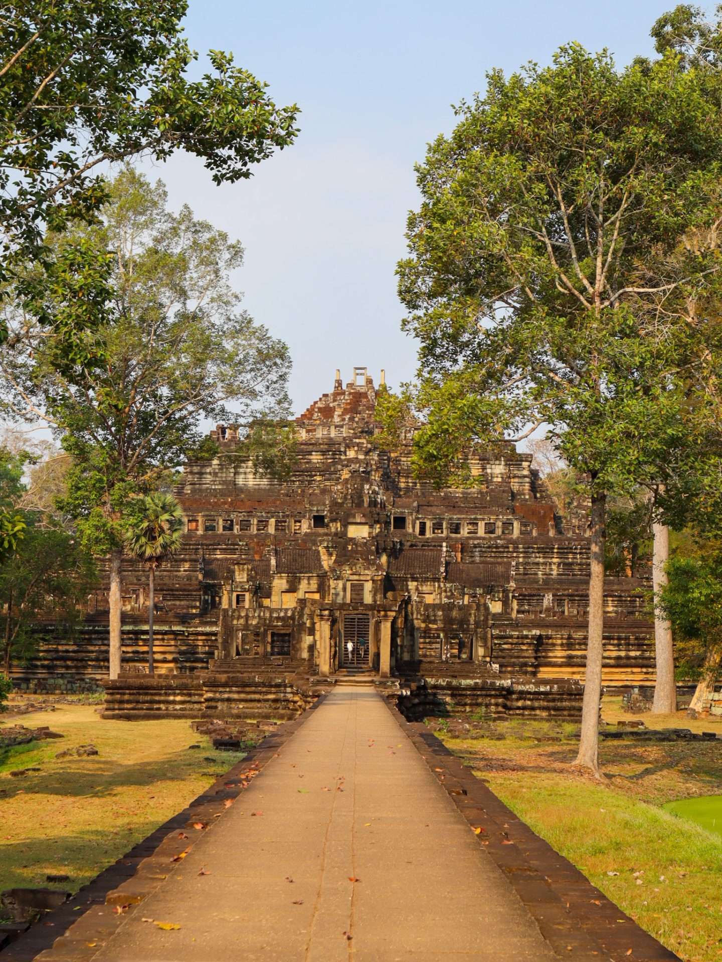 baphuan temple cambodia