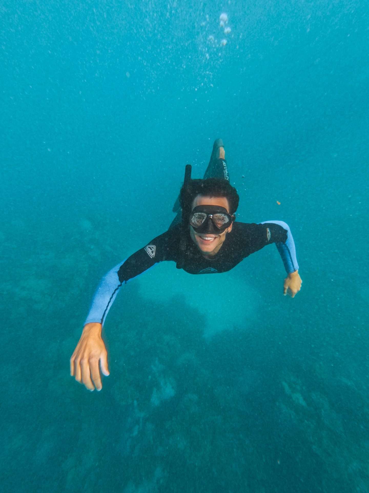 gert aan het snorkelen