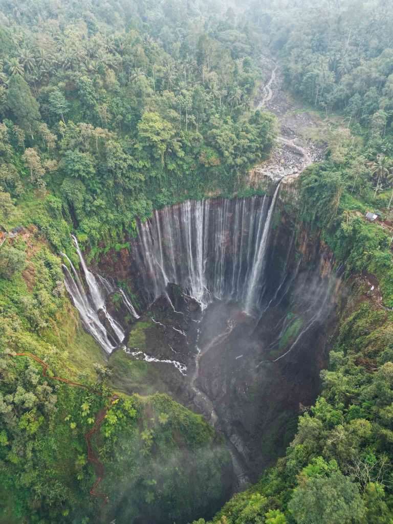 tempak sewu waterval