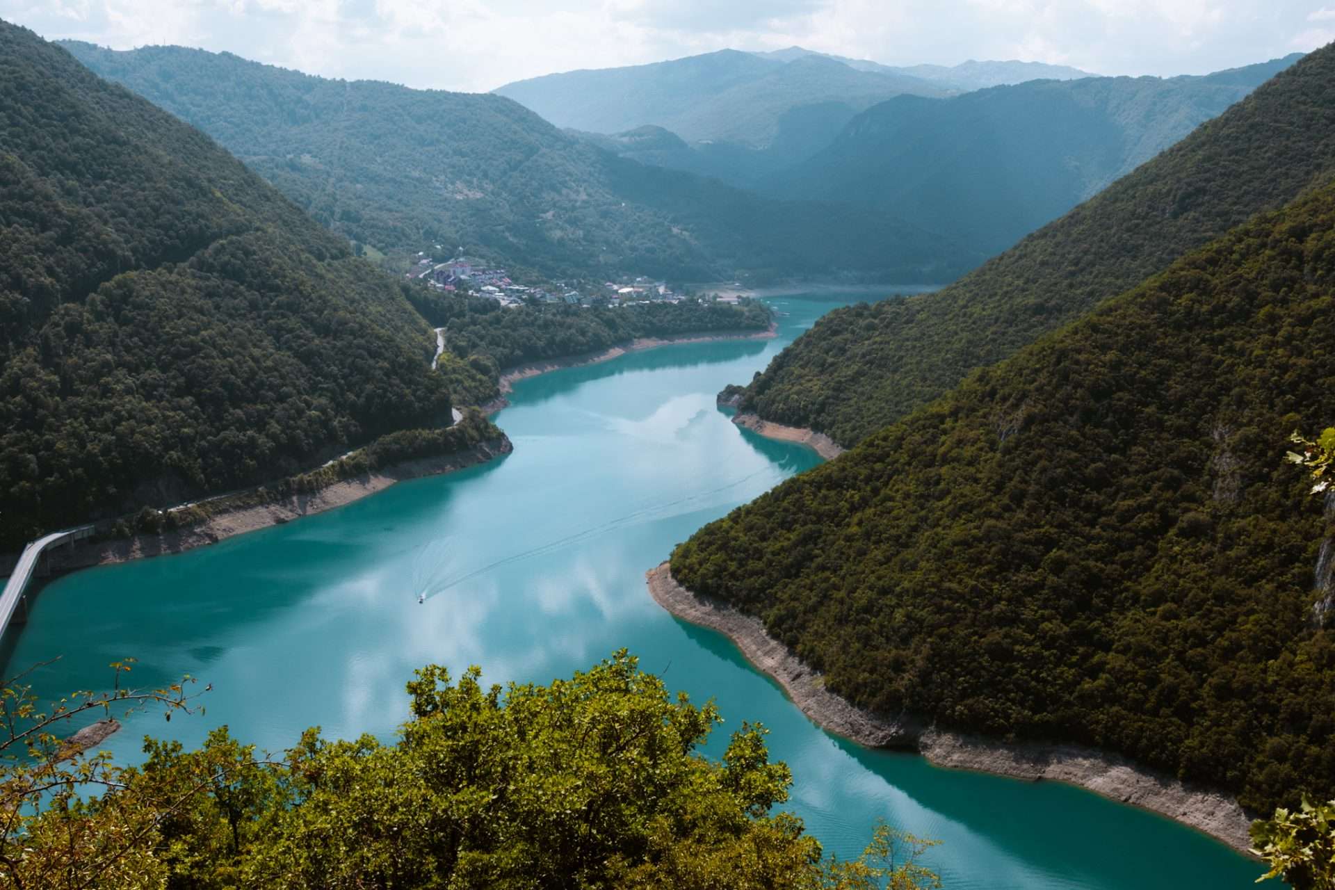 tara canyon montenegro